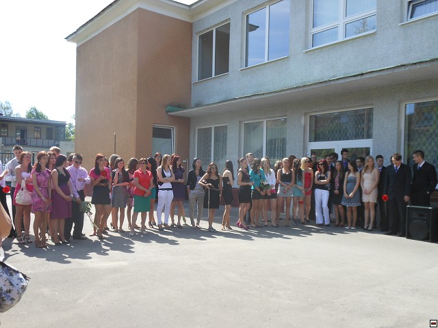 img00027.jpg