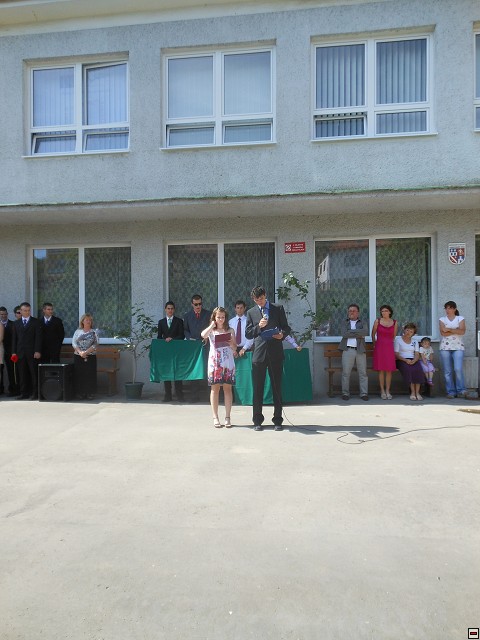 img00030.jpg